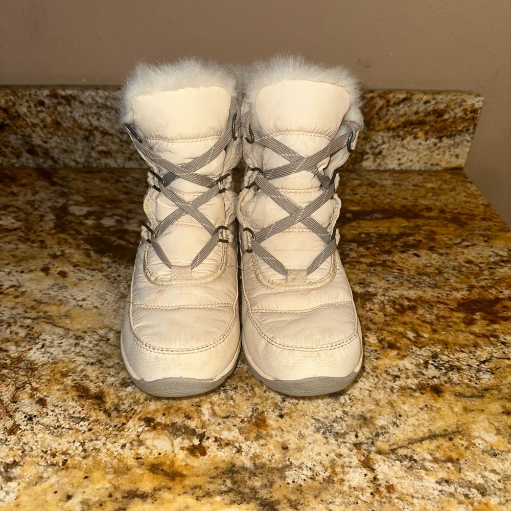 Sorel Women's Whitney Short Lace Snow Boots